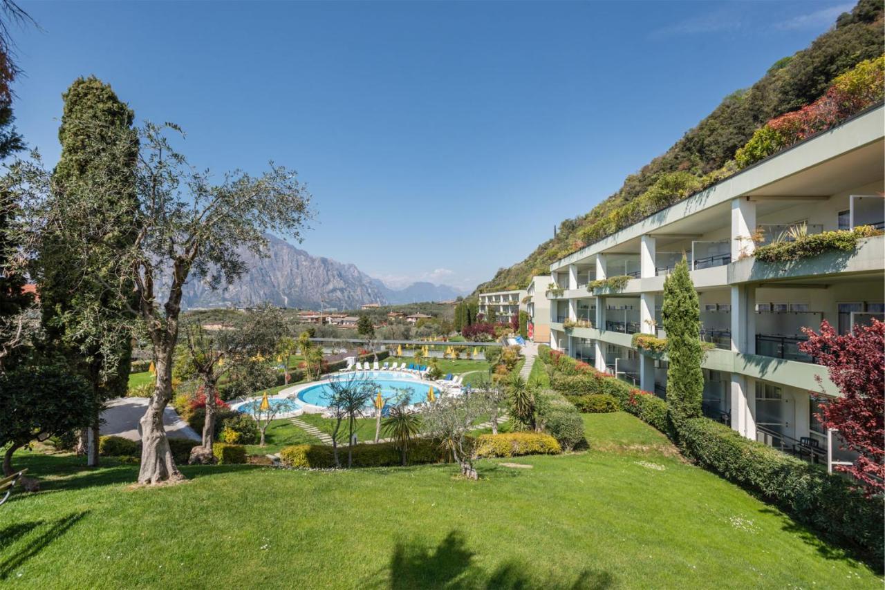 Majestic Palace Malcesine Exterior photo