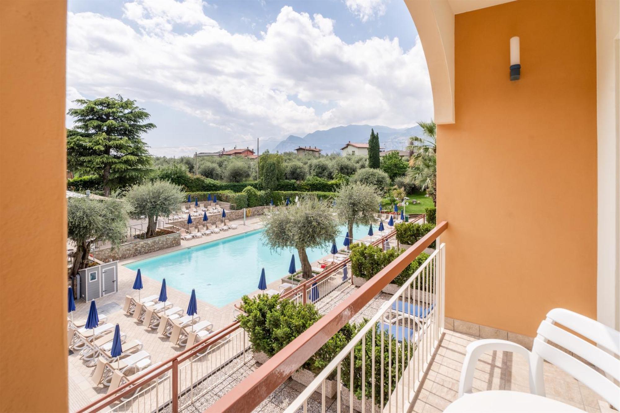 Majestic Palace Malcesine Room photo
